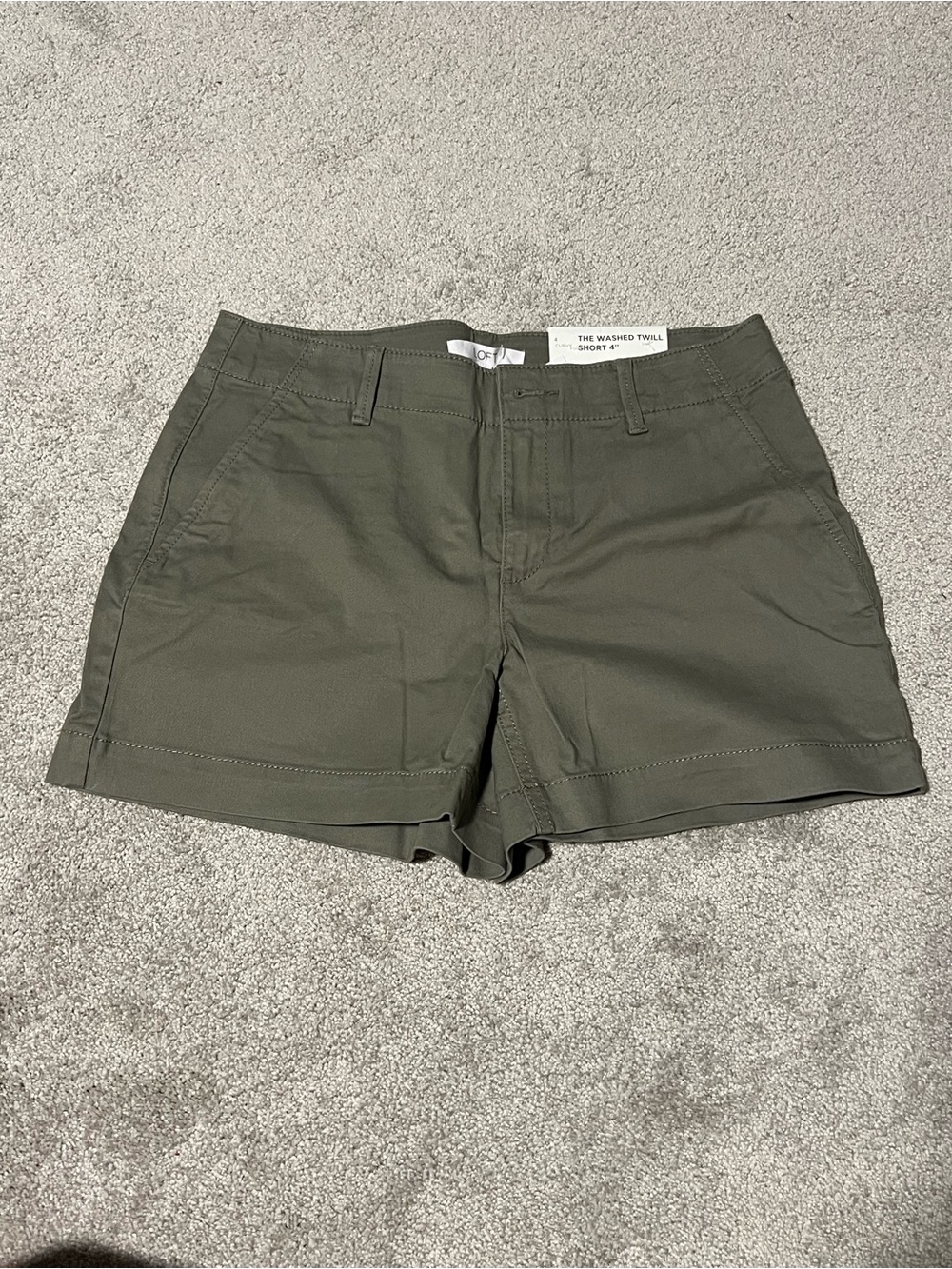 LOFT Olive Twill 4” Shorts